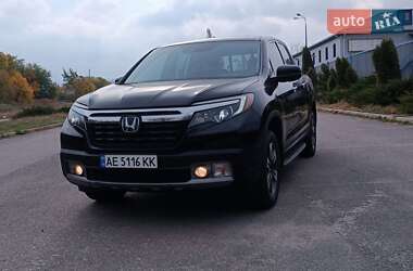 Пікап Honda Ridgeline 2018 в Дніпрі