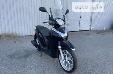 Макси-скутер Honda SH 125 2015 в Днепре