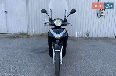 Макси-скутер Honda SH 125 2015 в 