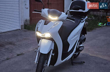 Мопеды Honda SH 125 2021 в Сокирянах