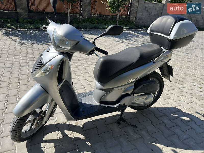 Скутер Honda SH 125 2009 в Дунаївцях