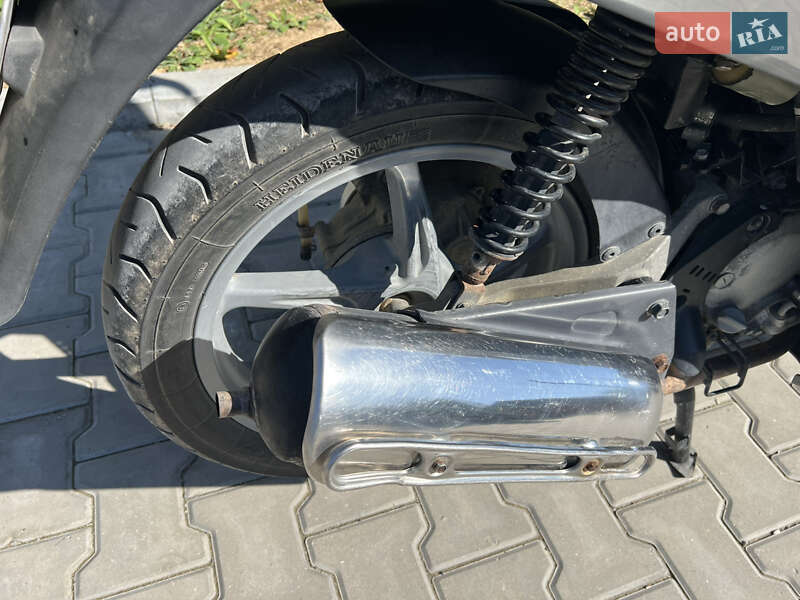 Скутер Honda SH 125 2009 в Дунаївцях