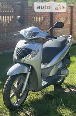 Максі-скутер Honda SH 150 2008 в Львові