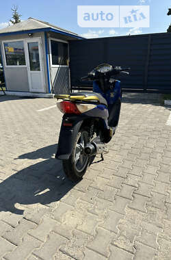 Скутер Honda SH 150 2012 в Чернівцях