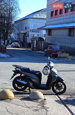 Скутер Honda SH 300i 2011 в 
