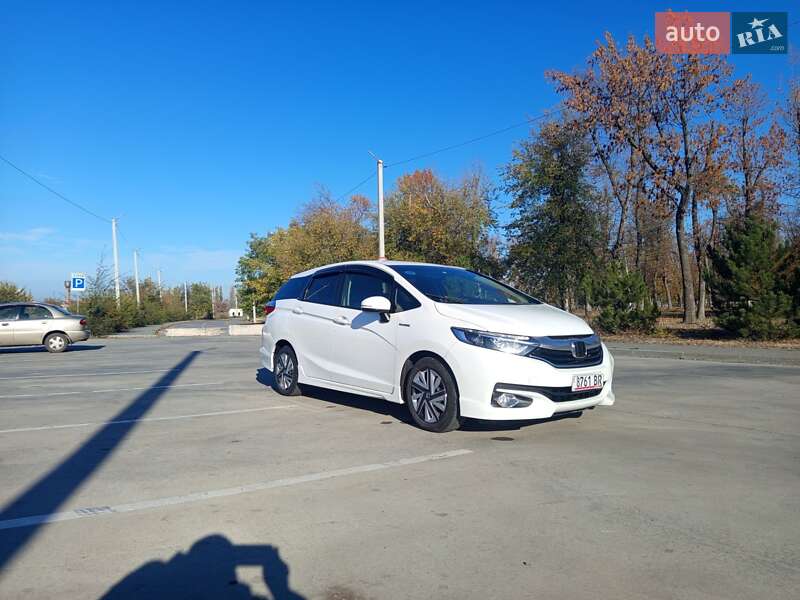 Мінівен Honda Shuttle 2018 в  фото Мінівен Honda Shuttle 2018 в