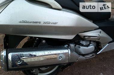 Макси-скутер Honda Silver Wing 400 2005 в Нововолынске