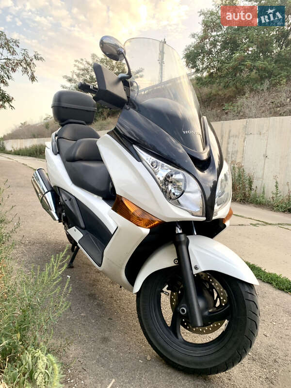 Макси-скутер Honda Silver Wing 400 2012 в Одессе