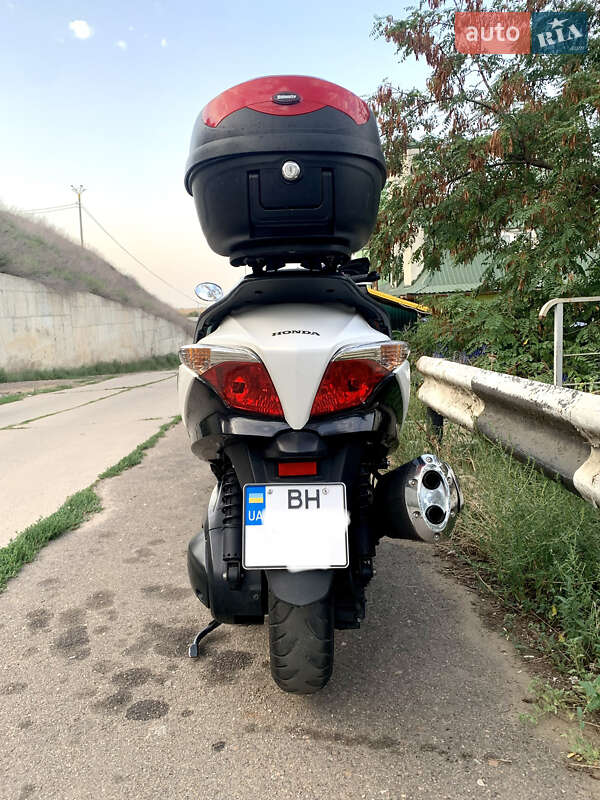 Макси-скутер Honda Silver Wing 400 2012 в Одессе