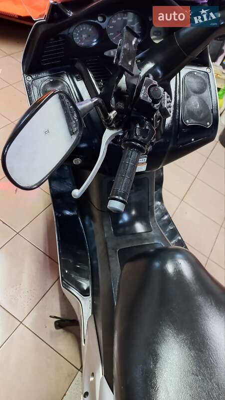 Максі-скутер Honda Silver Wing 600 2002 в Одесі