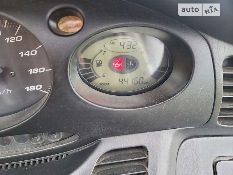 Максі-скутер Honda Silver Wing 600 2002 в Гайвороні