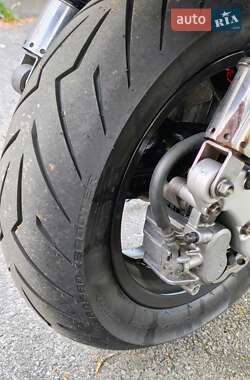 Макси-скутер Honda Silver Wing 600 2001 в 