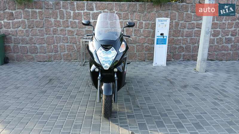 Макси-скутер Honda Silver Wing 600 2008 в Кропивницком
