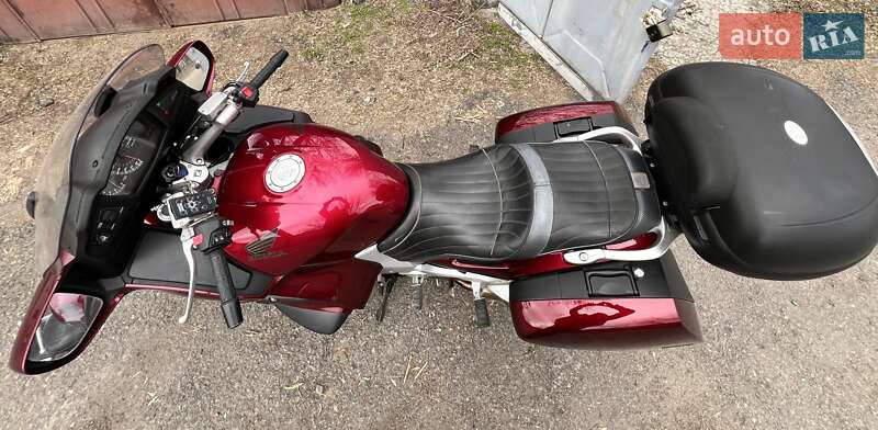 Мотоцикл Туризм Honda ST 1300 Pan European 2005 в Житомирі фото 5 Мотоцикл Туризм Honda ST 1300 Pan European 2005 в Житомирі