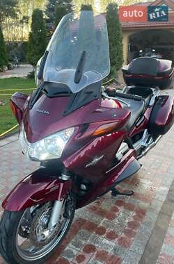 Мотоцикл Круизер Honda ST 1300 Pan European 2004 в 