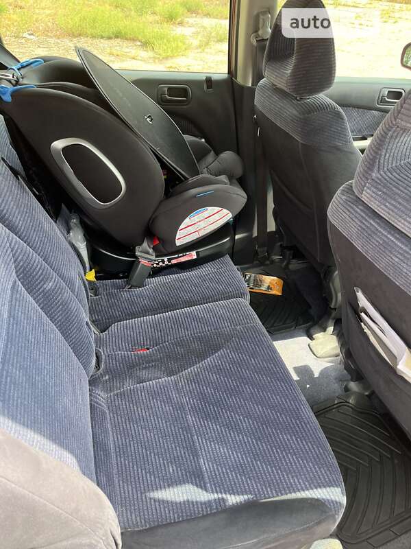 Минивэн Honda Stream 2001 в Полтаве