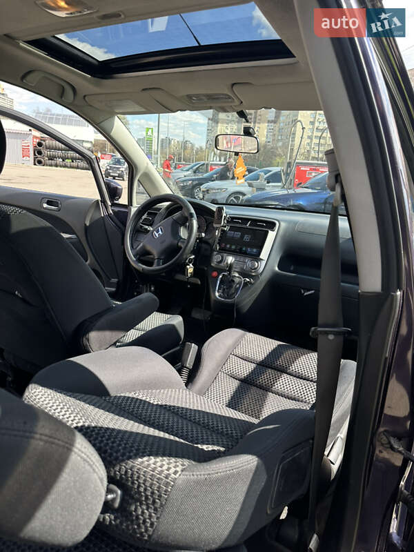 Минивэн Honda Stream 2005 в Киеве