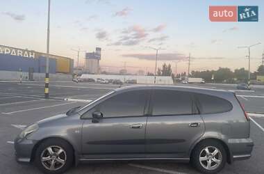 Минивэн Honda Stream 2004 в 