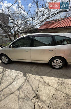 Минивэн Honda Stream 2003 в 