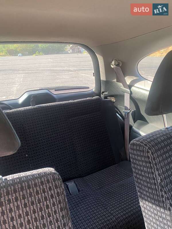 Минивэн Honda Stream 2003 в Полтаве