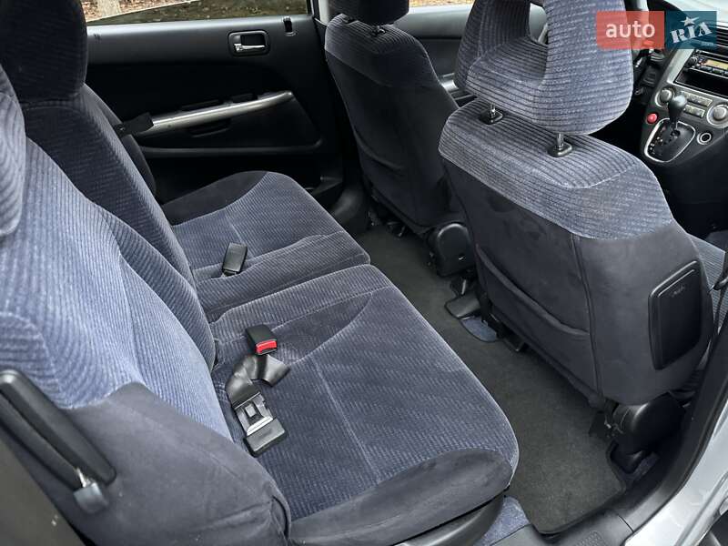 Минивэн Honda Stream 2003 в Киеве