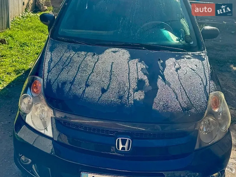Honda Stream 2004