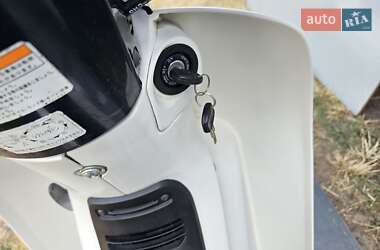 Мопеды Honda Super Cub 50 2013 в 