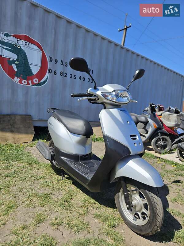 Honda Tact AF-75 2015