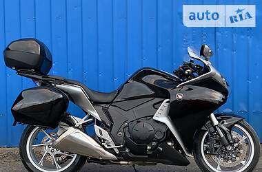 Мотоцикл Спорт-туризм Honda VFR 1200F 2016 в Киеве