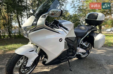 Мотоцикл Спорт-туризм Honda VFR 1200F 2011 в Черкассах