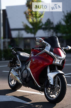 Мотоцикл Спорт-туризм Honda VFR 1200F 2010 в Киеве