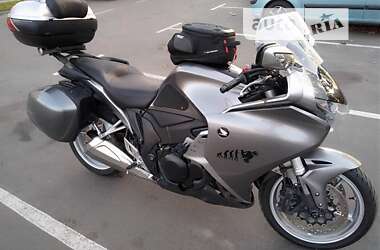 Мотоцикл Спорт-туризм Honda VFR 1200F 2010 в Киеве