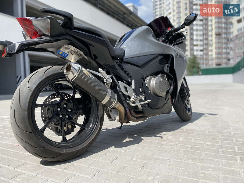 Мотоцикл Спорт-туризм Honda VFR 1200F 2010 в Броварах