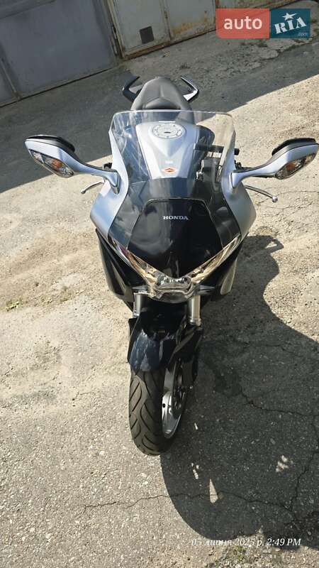 Мотоцикл Круізер Honda VFR 1200F 2015 в Харкові фото 11 Мотоцикл Круізер Honda VFR 1200F 2015 в Харкові