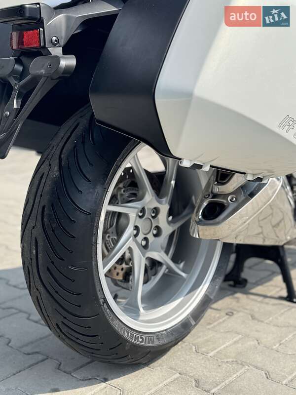 Мотоцикл Спорт-туризм Honda VFR 1200F 2010 в Ровно