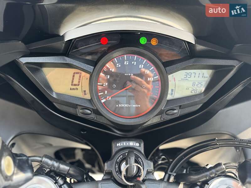 Мотоцикл Спорт-туризм Honda VFR 1200F 2010 в Ровно