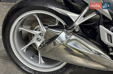 Мотоцикл Спорт-туризм Honda VFR 1200F 2010 в 