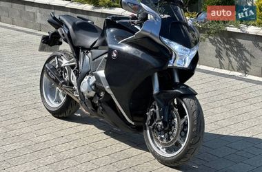 Мотоцикл Багатоцільовий (All-round) Honda VFR 1200F 2012 в Ужгороді