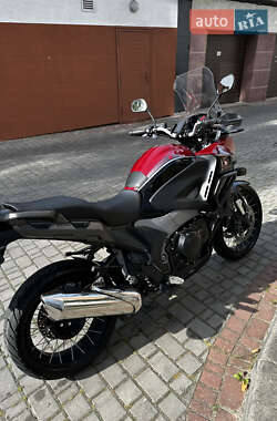 Мотоцикл Внедорожный (Enduro) Honda VFR 1200X 2012 в Ивано-Франковске