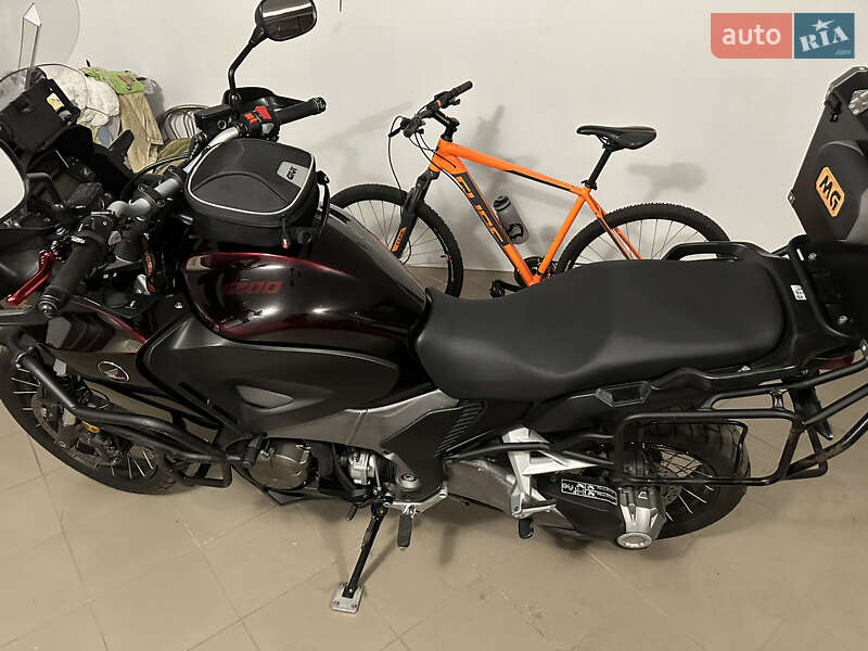 Мотоцикл Туризм Honda VFR 1200XD 2016 в Чернігові фото 8 Мотоцикл Туризм Honda VFR 1200XD 2016 в Чернігові