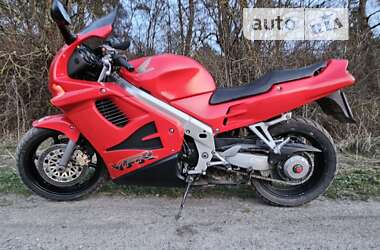 Мотоцикл Спорт-туризм Honda VFR 750F 1995 в Зборове