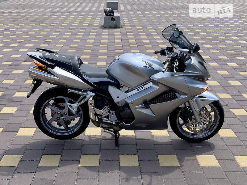 Мотоцикл Спорт-туризм Honda VFR 800 2005 в Киеве