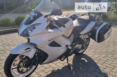 Мотоцикл Спорт-туризм Honda VFR 800 2008 в Ужгороді