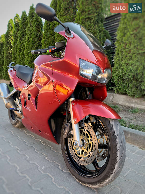 Мотоцикл Спорт-туризм Honda VFR 800F Interceptor 1999 в Львові