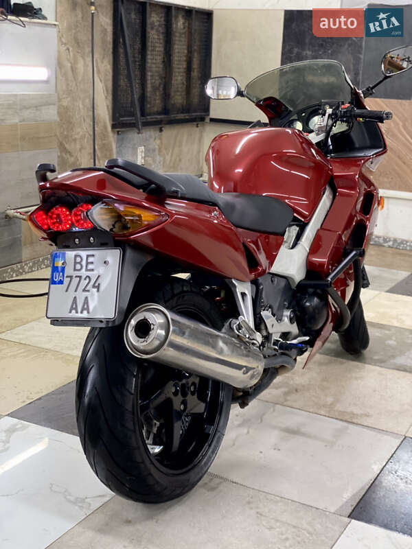 Мотоцикл Спорт-туризм Honda VFR 800F Interceptor 1999 в Львове