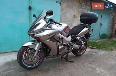 Honda VFR 800F Interceptor 2004