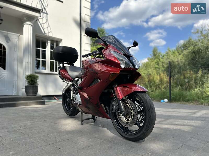 Мотоцикл Спорт-туризм Honda VFR 800F Interceptor 2004 в Львове
