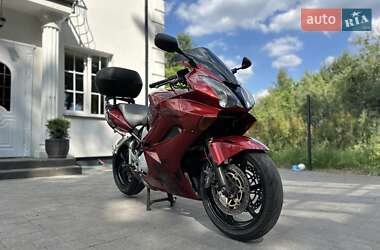 Мотоцикл Спорт-туризм Honda VFR 800F Interceptor 2004 в 