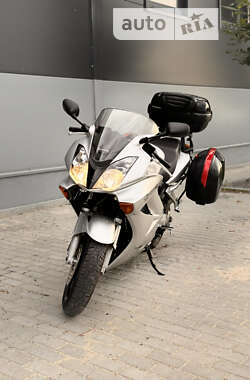 Мотоцикл Туризм Honda VFR 800F Interceptor 2002 в Львові