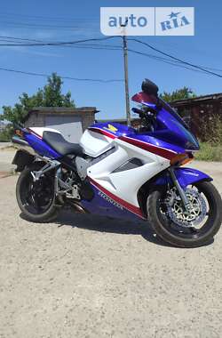 Спортбайк Honda VFR 800F Interceptor 2003 в Кривом Роге